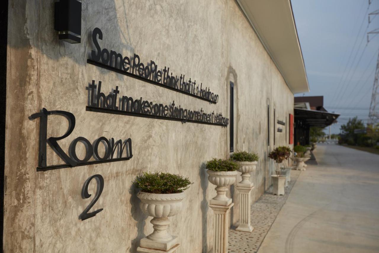 The Sun Resort Ratchaburi Екстериор снимка