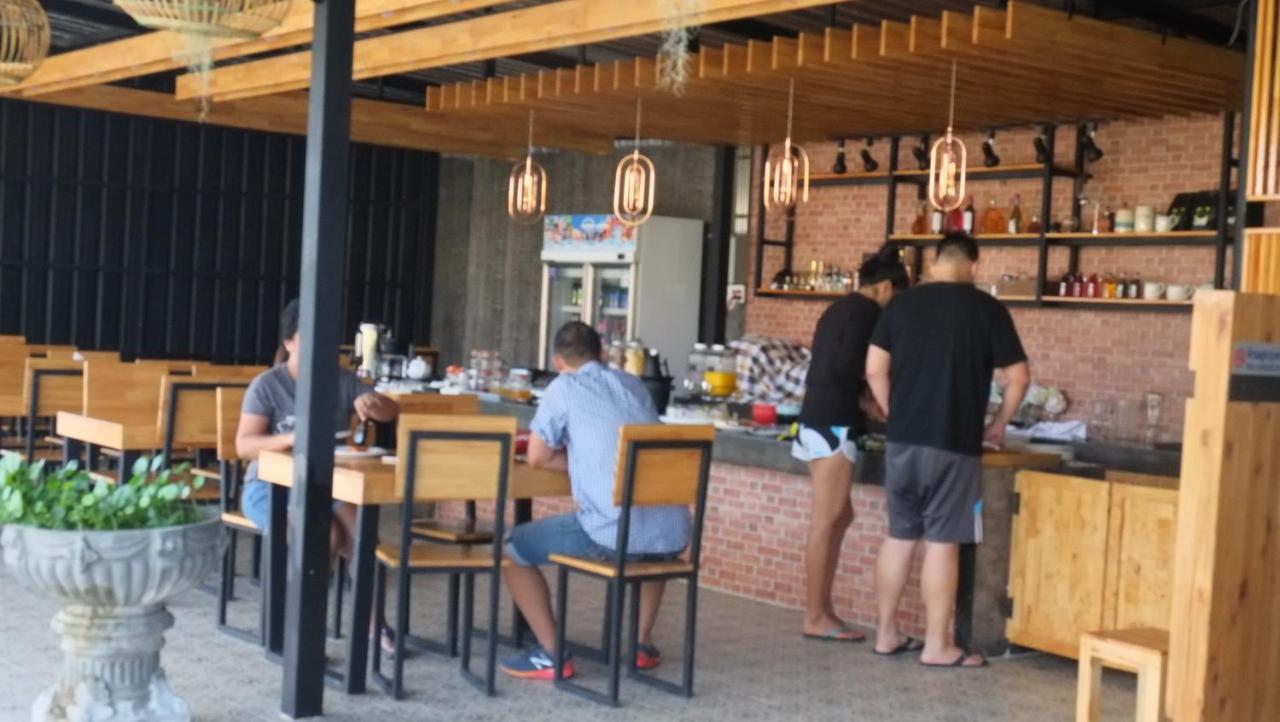 The Sun Resort Ratchaburi Екстериор снимка